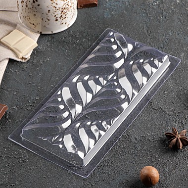 Форма для шоколада и конфет «Перья», 18×8 см, цвет прозрачный